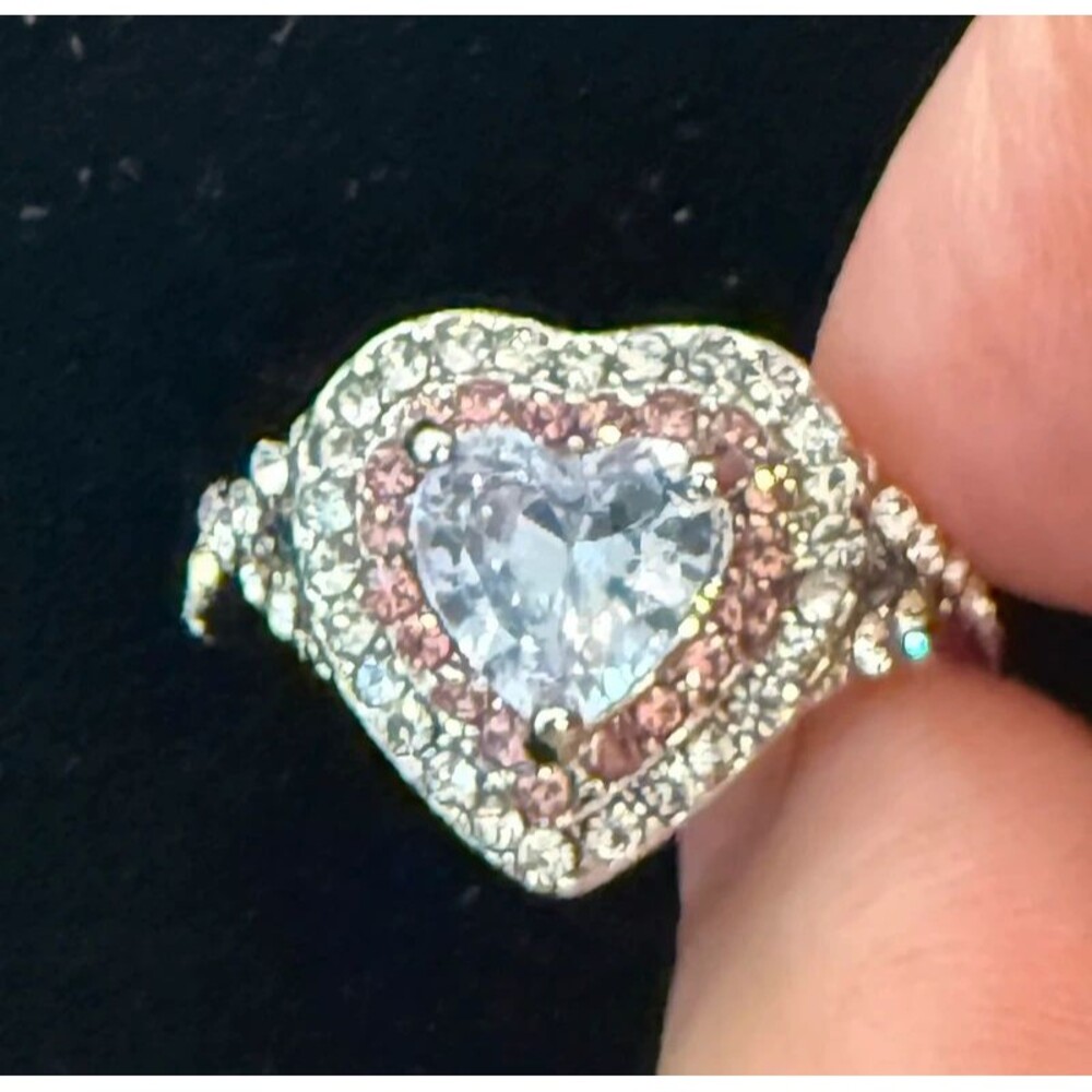 Women's Silvery Alloy Inlaid Cubic Synthetic Zirconia Heart Decoration Ring